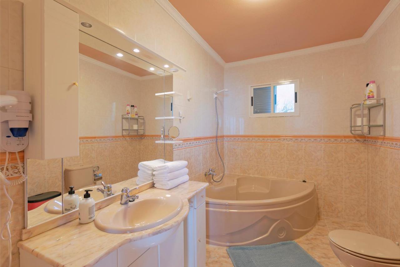 Clemente House,Private Pool Villa Arafo Exterior photo